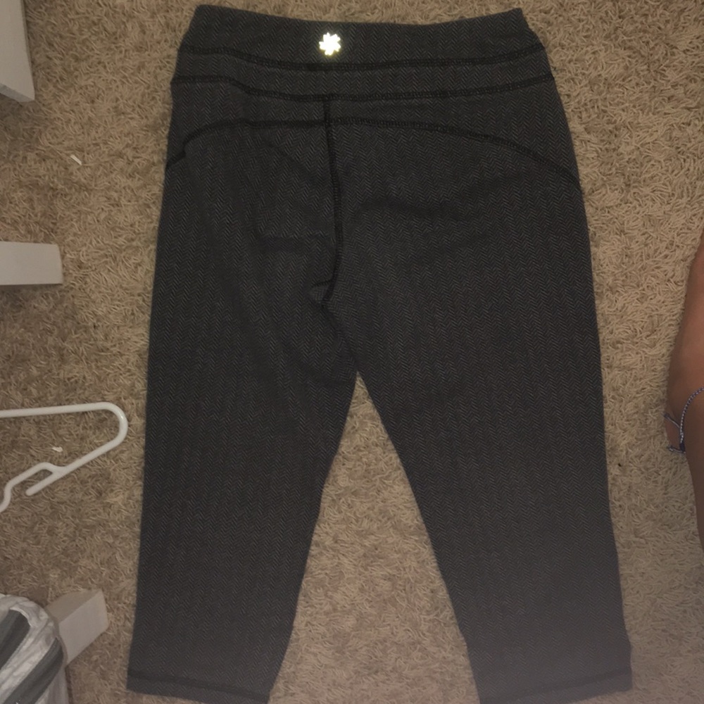 Capris - Picture 3 of 5